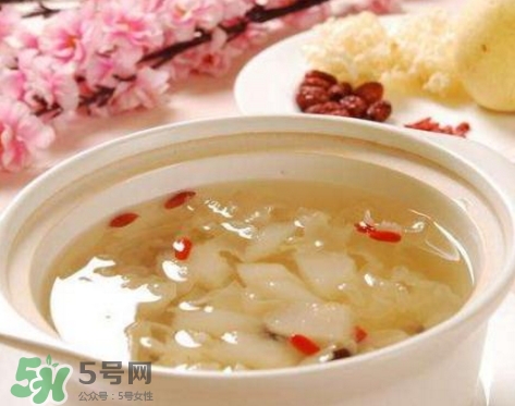 什么食物潤(rùn)肺止咳？潤(rùn)肺止咳湯的做法大全 