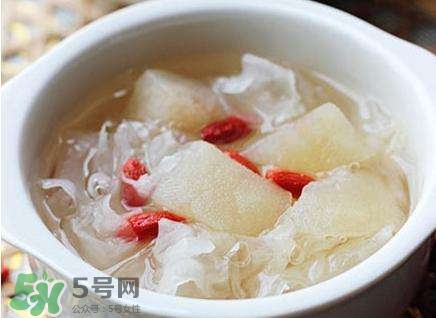 什么食物潤(rùn)肺止咳？潤(rùn)肺止咳湯的做法大全 