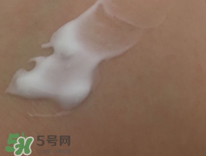 香邂格蕾古法凝光精華霜怎么用？香邂格蕾面霜使用心得