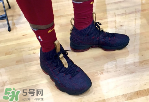 nike lebron 15 cavs實(shí)物什么樣？