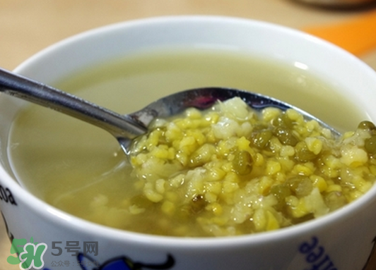 干咳嗽吃什么好的快？小孩外寒咳嗽的癥狀表現(xiàn)