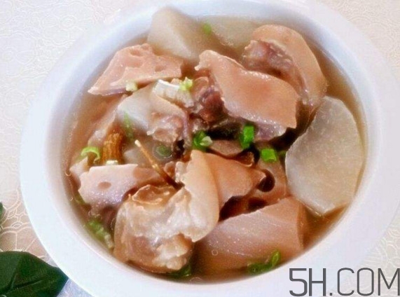 豬腳湯下奶嗎？豬腳湯怎么做好喝