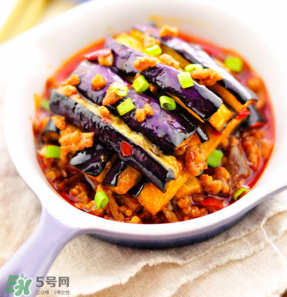 茄子把煮水能治咳嗽嗎？茄子怎么做好吃？