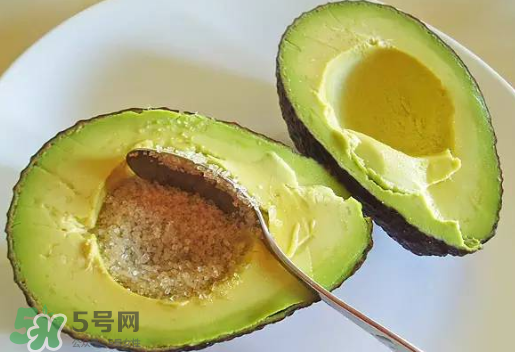 牛油果為什么苦?帶有黑線的牛油果怎么吃最好？