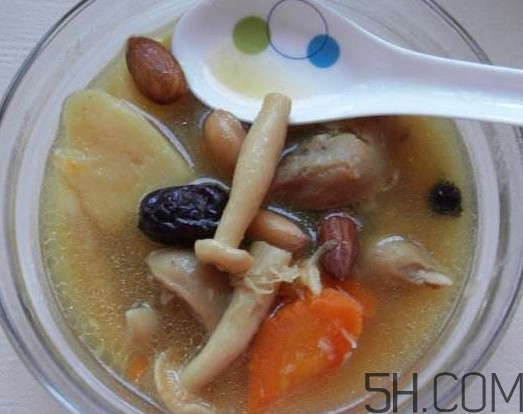 豬腳湯下奶嗎？豬腳湯怎么做好喝