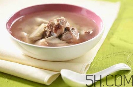 牛骨頭湯補(bǔ)什么？牛骨頭湯不能和什么一起吃