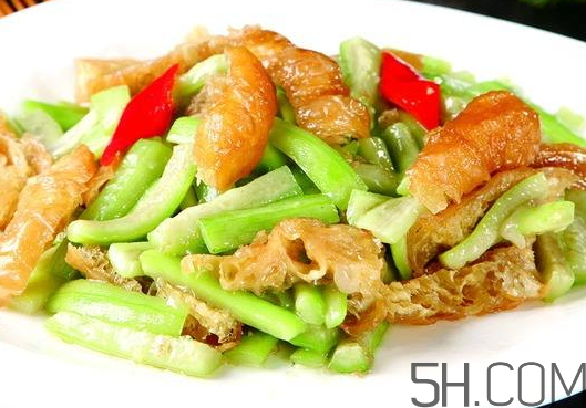 油條和什么炒好吃？油條可以炒什么菜？
