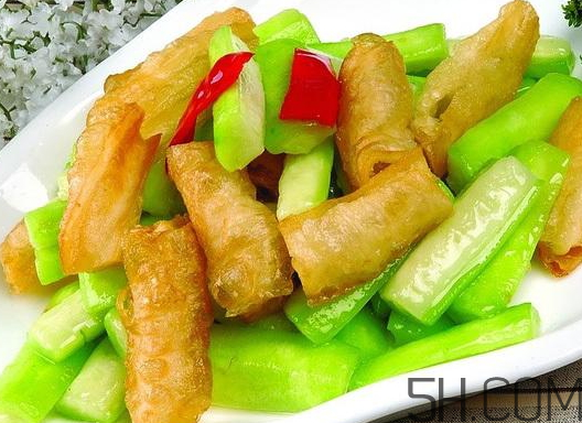 油條和什么炒好吃？油條可以炒什么菜？
