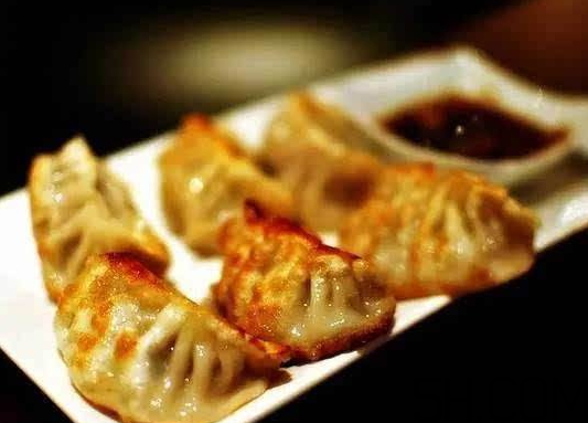 煎餃怎么做不粘鍋？煎餃粘鍋怎么辦？