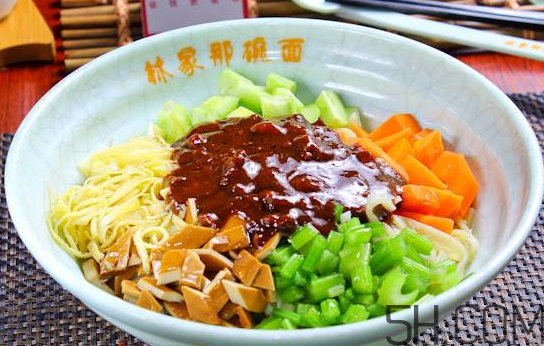 炸醬面用什么醬好？炸醬面可以用甜面醬嗎？