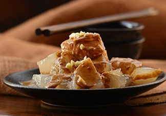 燜子是涼粉嗎？燜子是用什么做的？