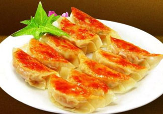 煎餃可以先蒸后煎嗎？煎餃是生煎還是熟煎？