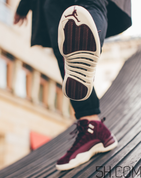 air jordan 12 bordeaux紅酒配色上腳效果怎么樣？