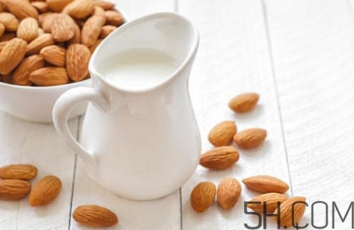 高鈣奶真的補鈣嗎？吃什么補鈣最快最好？
