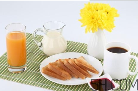 袋裝牛奶和盒裝牛奶哪個更有營養(yǎng)？