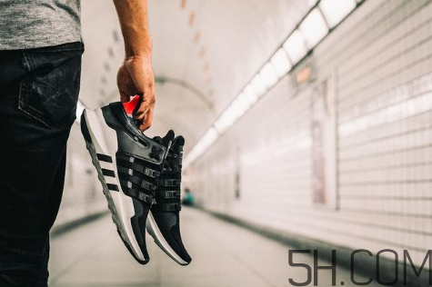 adidas eqt support adv芝加哥限定款怎么買？