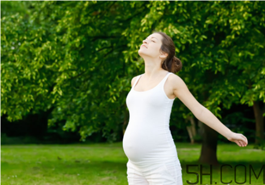 孕婦睡覺(jué)能伸懶腰嗎？孕婦出門(mén)注意事項(xiàng)