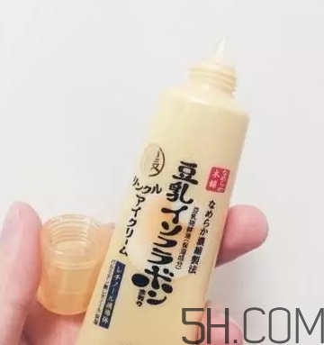 眼霜和眼部啫喱哪個好？眼霜和眼部啫喱區(qū)別