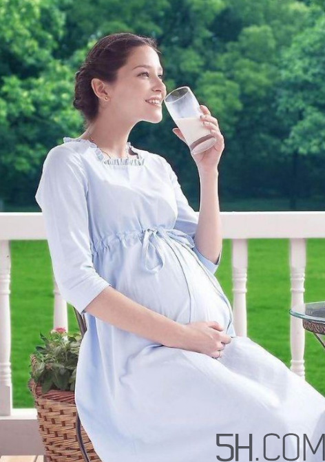 孕媽咪需要喝孕婦奶粉嗎？孕婦生活不宜