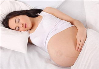 不適合孕婦的睡姿有那些？孕婦冬季如何護(hù)膚？