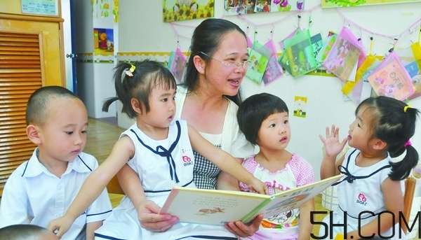 寶寶多大上幼兒園合適？寶寶上幼兒園早好嗎？