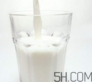 孕婦奶粉和鈣片可以一起吃嗎？喝孕婦奶粉還需要吃鈣片嗎？