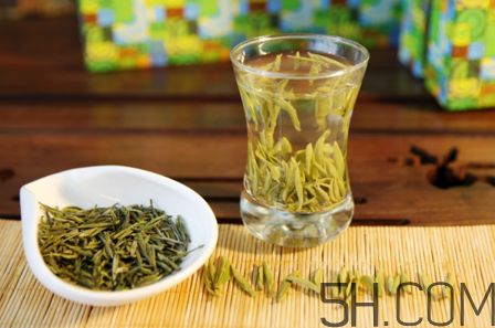 茶葉發(fā)霉是什么樣子？茶葉發(fā)霉怎么鑒別？