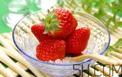 來月經(jīng)可以吃草莓嗎？草莓可以放冰箱保存嗎？