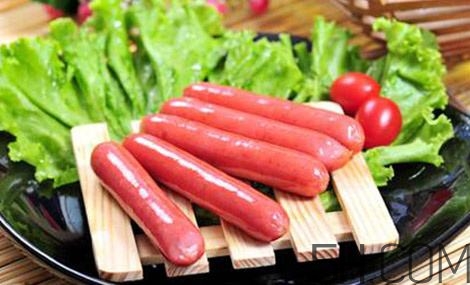 烤腸能用微波爐加熱嗎？烤腸能在微波爐里烤嗎？