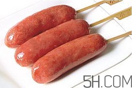 烤腸能用微波爐加熱嗎？烤腸能在微波爐里烤嗎？