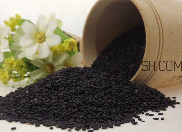 黑芝麻清洗掉色正常嗎？黑芝麻有黑色素嗎？