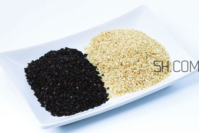 黑芝麻有點(diǎn)苦正常嗎？黑芝麻有保質(zhì)期嗎？