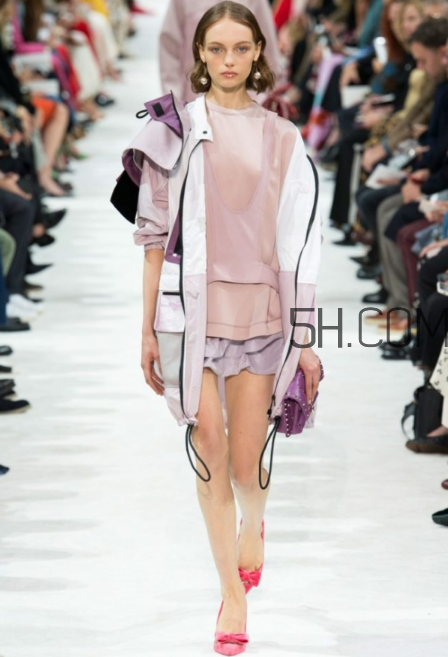 valentino2018春夏系列怎么樣_好看嗎？