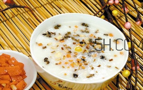 榛子生吃好還是熟吃好？榛子怎么吃營養(yǎng)價值高？