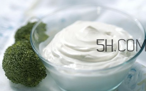 淡奶油哪個牌子好？淡奶油可以用牛奶代替嗎