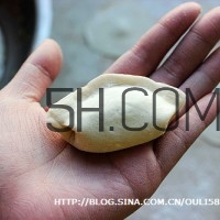 餃子和面用熱水還是冷水？餃子和面要醒多長時間？