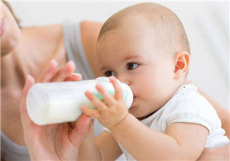 哺乳期不能吃什么食物？奶水多寶寶吃不完怎么辦？