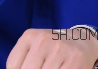 悅詩(shī)風(fēng)吟隔離乳怎么用？悅詩(shī)風(fēng)吟隔離乳色號(hào)怎么選？
