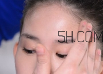 悅詩(shī)風(fēng)吟隔離乳怎么用？悅詩(shī)風(fēng)吟隔離乳色號(hào)怎么選？