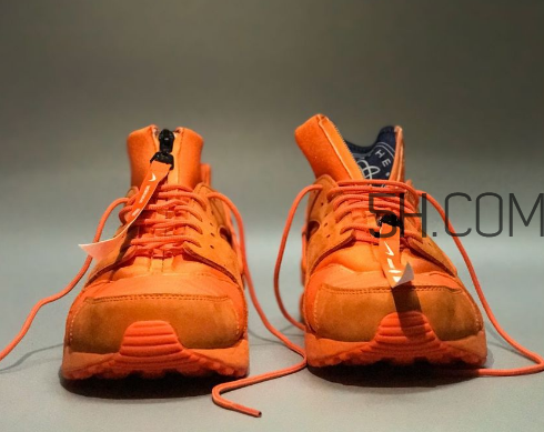 nike air huarache華萊士拉鏈款實物什么樣？