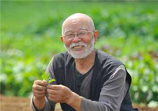肺結(jié)核跟乙肝哪個(gè)嚴(yán)重？肺結(jié)核會(huì)轉(zhuǎn)化為肺癌嗎？