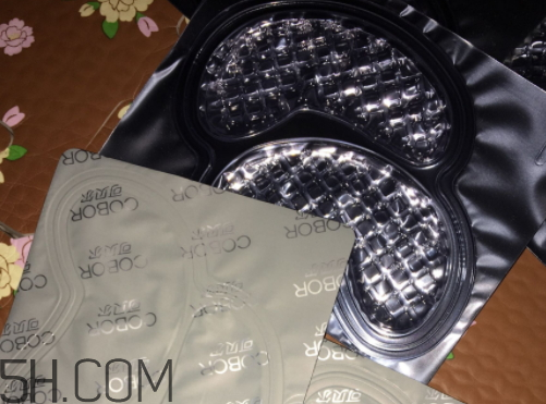 可貝爾燕窩特潤修護眼紋消眼貼膜多少錢？怎么樣？