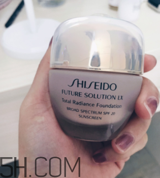 資生堂時(shí)光琉璃御藏亮采粉霜怎么樣_怎么用 資生堂時(shí)光琉璃御藏亮采粉霜怎么樣_怎么用