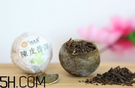 小青柑會(huì)上火嗎？小青柑整個(gè)泡和掰開(kāi)泡味道有什么區(qū)別？