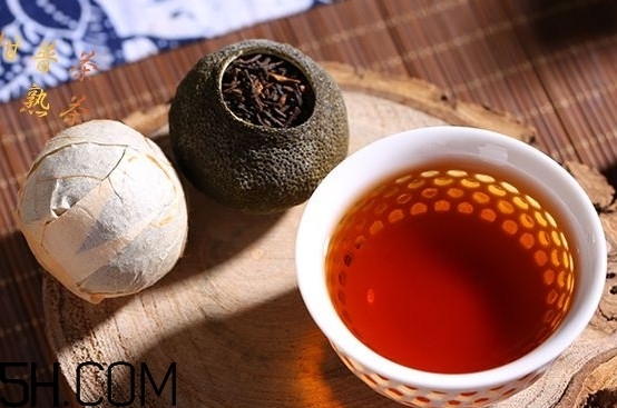 小青柑會(huì)上火嗎？小青柑整個(gè)泡和掰開(kāi)泡味道有什么區(qū)別？