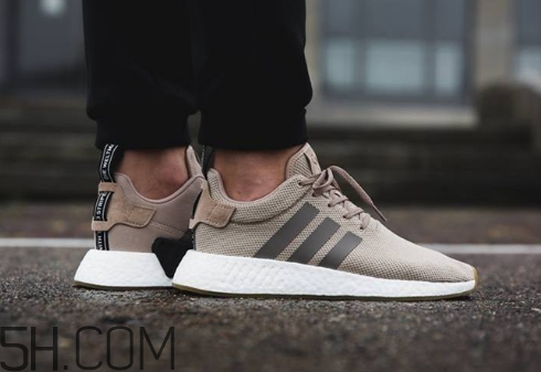 adidas nmd r2 trace khaki上腳效果怎么樣？