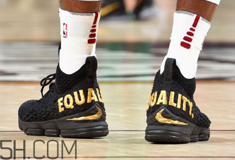 nike lebron 15 equality黑金配色會(huì)發(fā)售嗎？