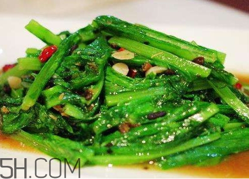 油麥菜是轉(zhuǎn)基因蔬菜嗎？油麥菜是發(fā)物嗎