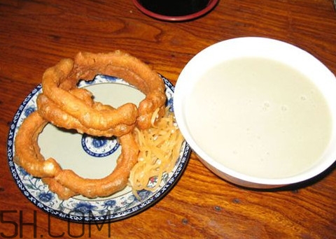 豆汁能天天喝嗎？豆汁會(huì)回奶嗎
