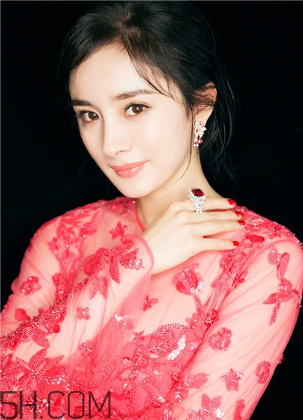 灰指甲能照顧嬰兒嗎？灰指甲能吃海鮮嗎？